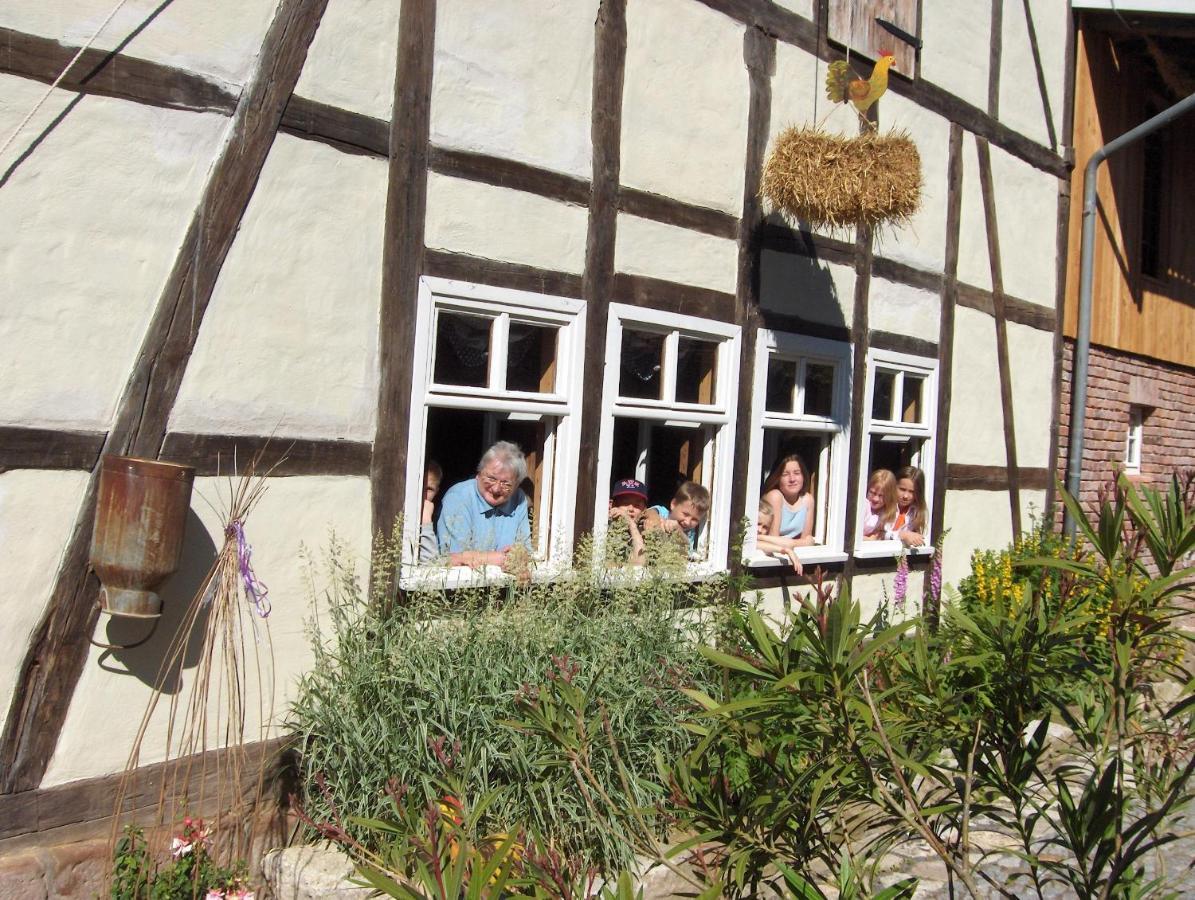 Heuhof-Breitau Heulager Hotel Sontra Bagian luar foto