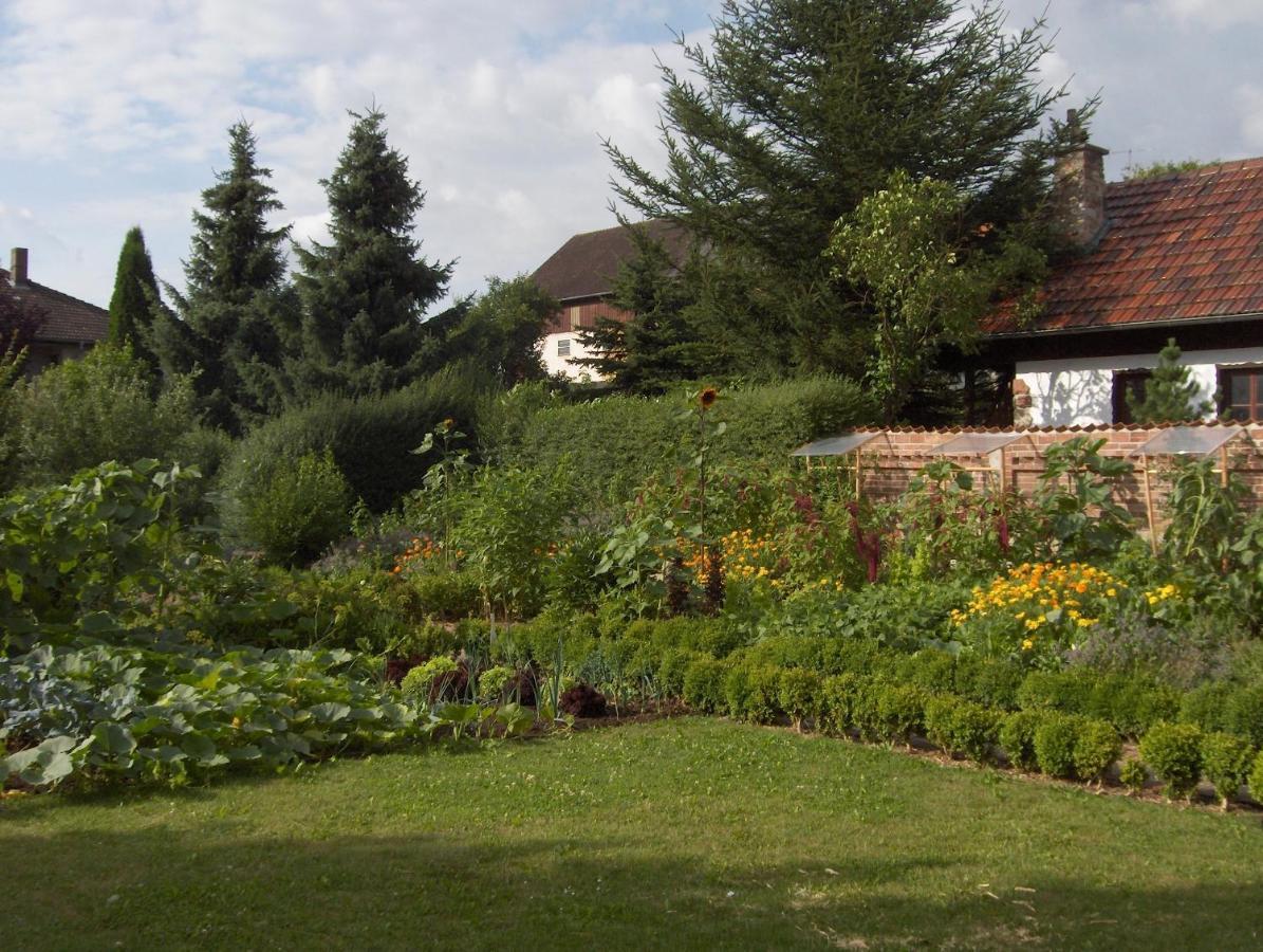 Heuhof-Breitau Heulager Hotel Sontra Bagian luar foto